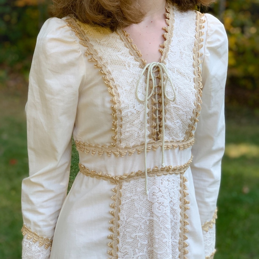 Gunne Sax Vintage Long Prairie Wedding Dress, 9. - Picture 3 of 14